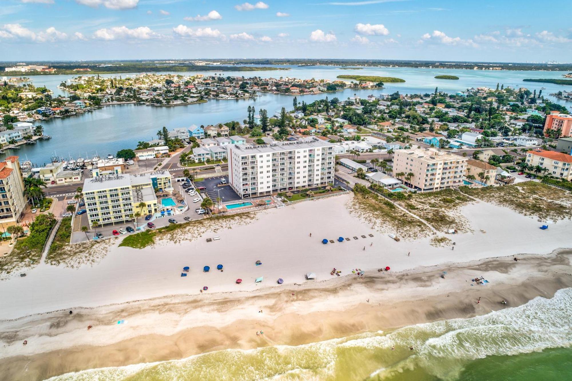 Sea Breeze 401 Villa Сейнт Пийт Бийч Екстериор снимка